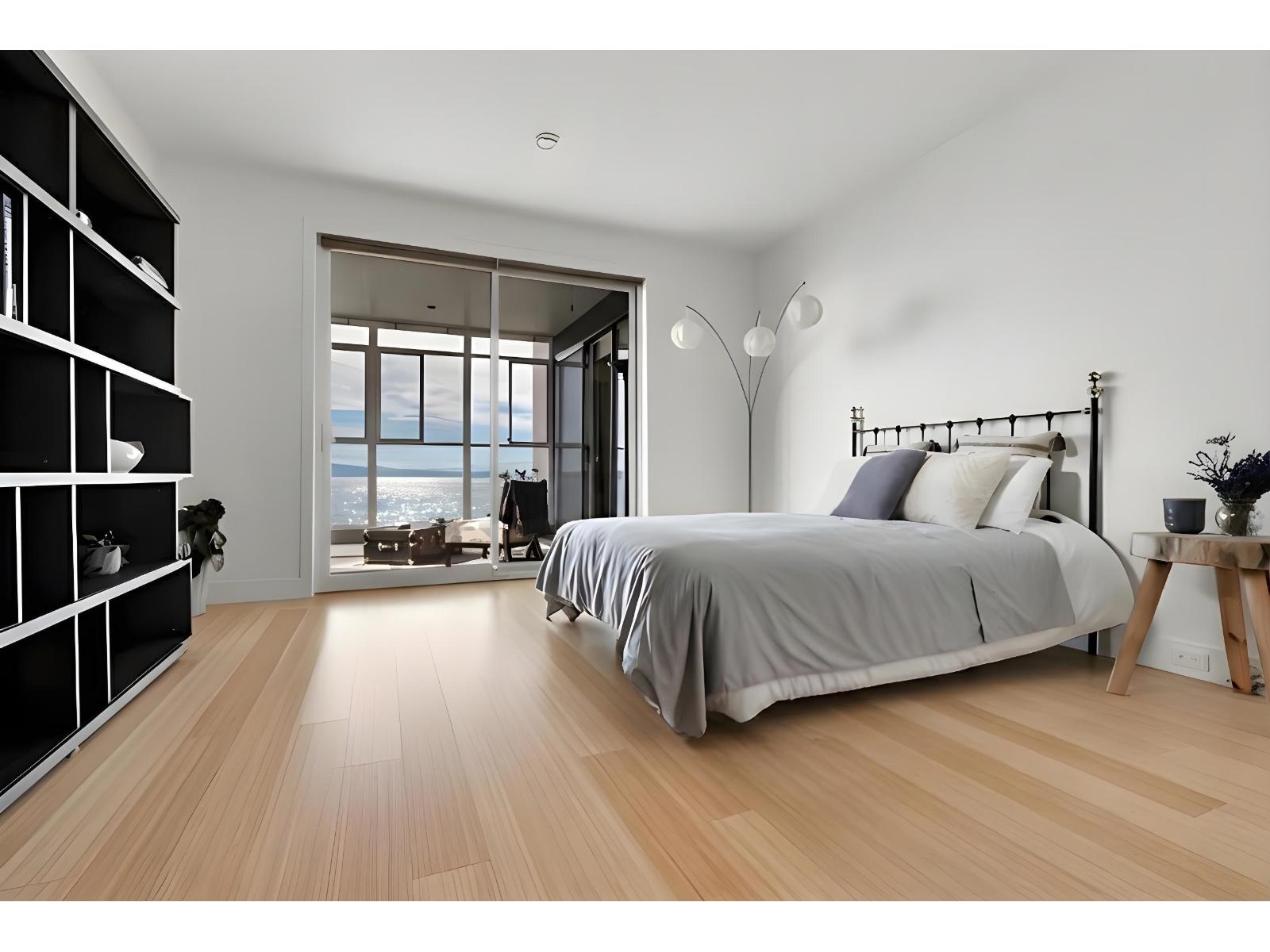 14501 MARINE DRIVE, White Rock