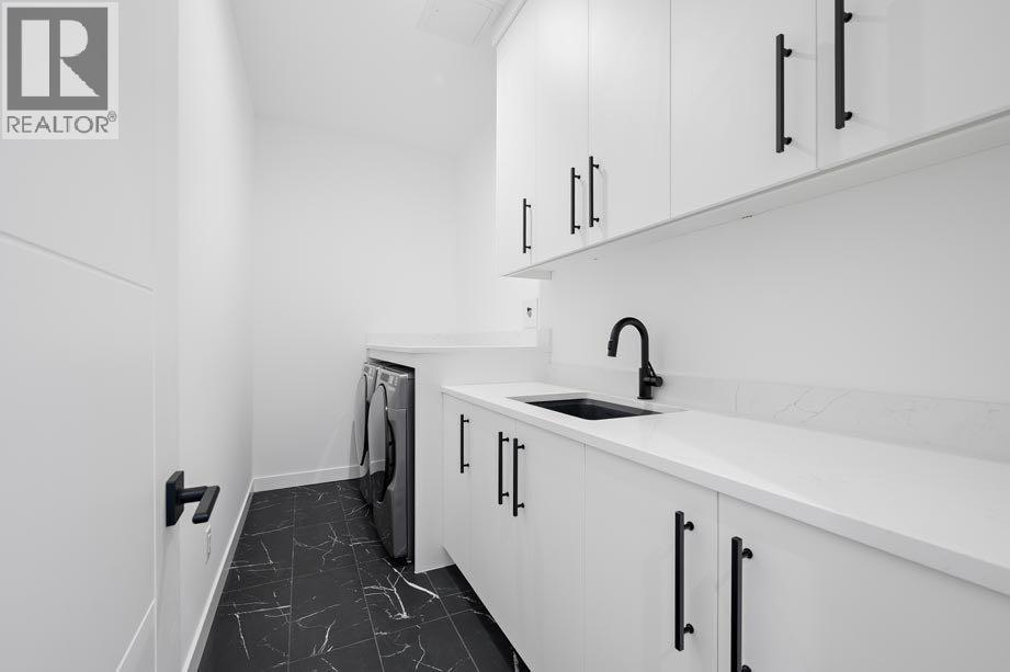 Single Family House for Sale in    Street SW West Springs Calgary 