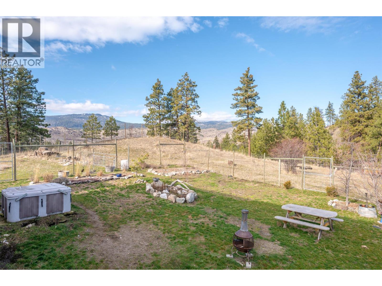 465 Wilson Mountain Road, Oliver