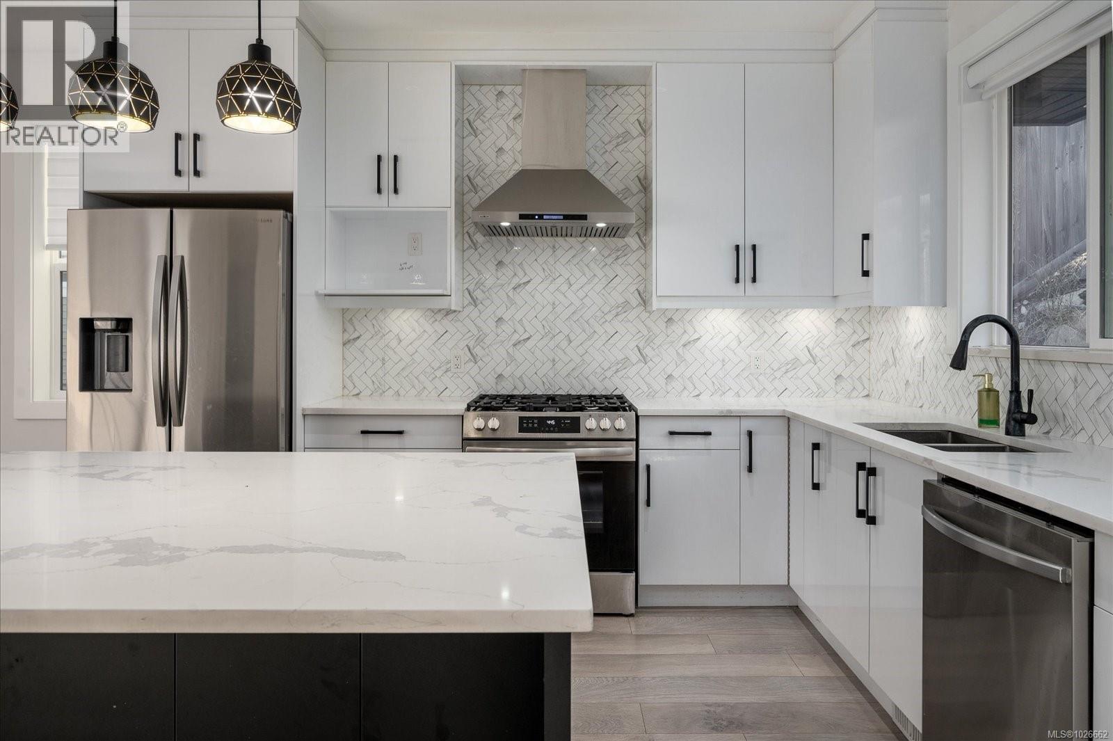 151 SUNVIEW RD - Image 3