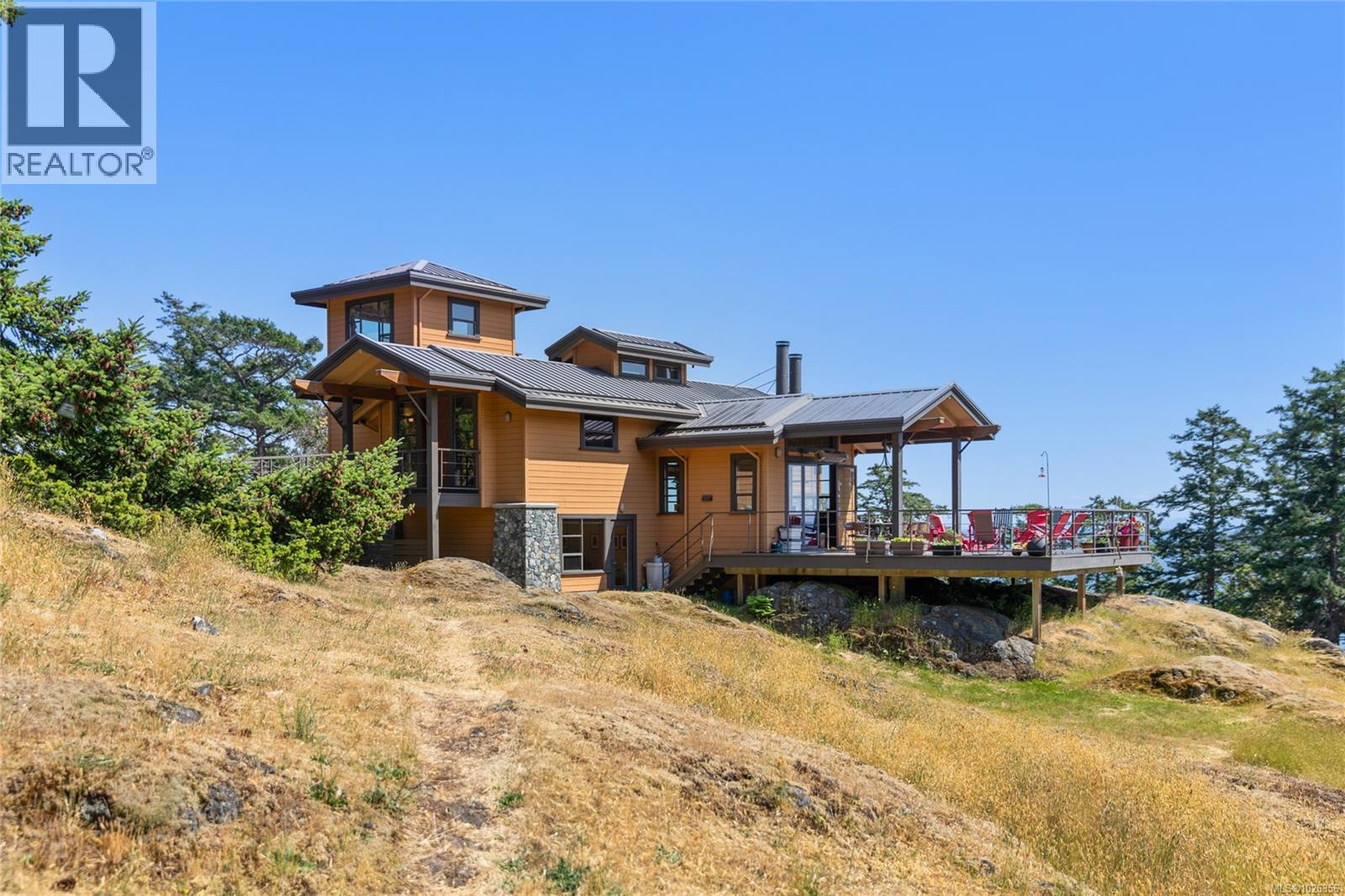 730 Treetops Spur, Sidney Island