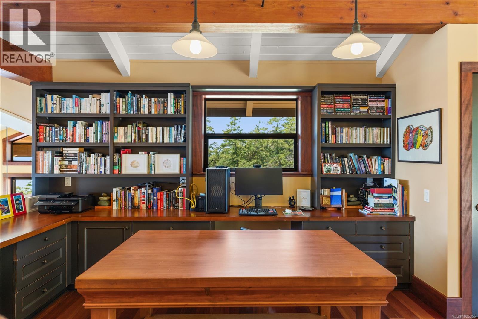 730 Treetops Spur, Sidney Island