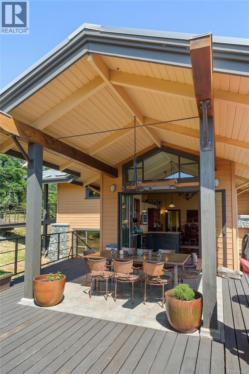 730 Treetops Spur, Sidney Island