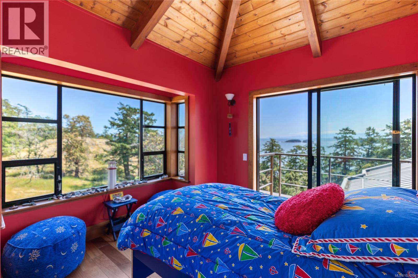 730 Treetops Spur, Sidney Island