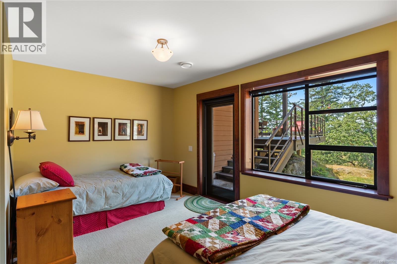 730 Treetops Spur, Sidney Island