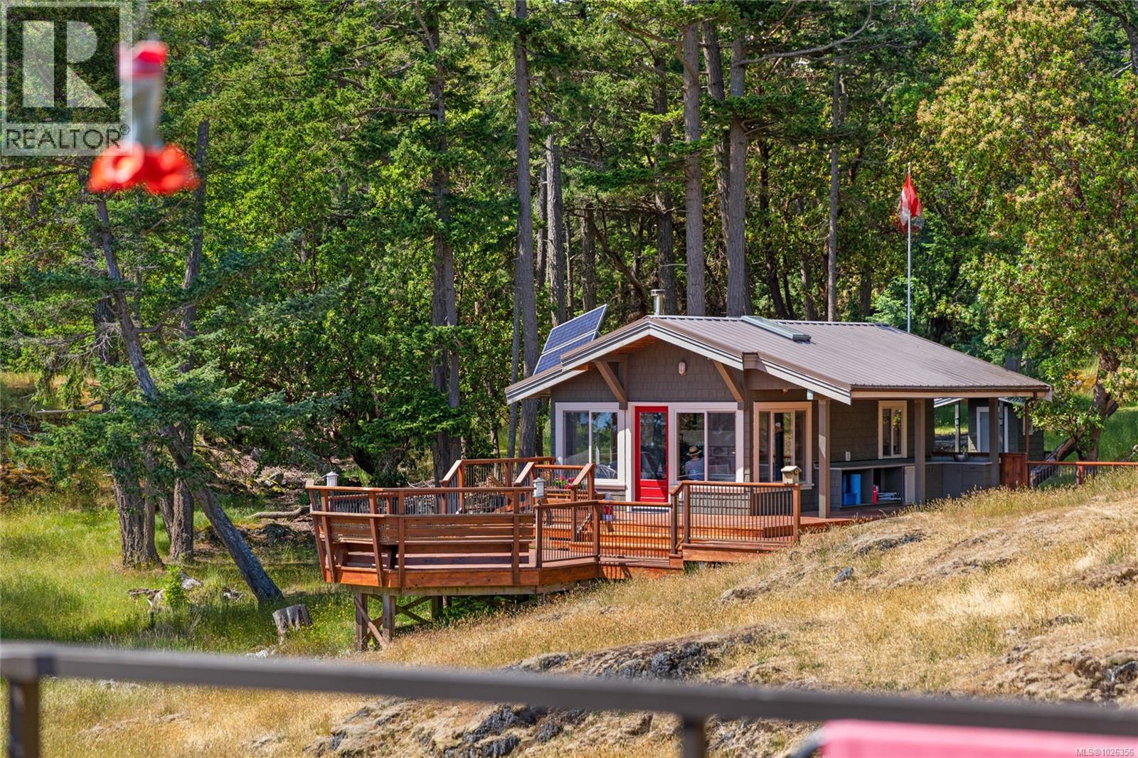 730 Treetops Spur, Sidney Island