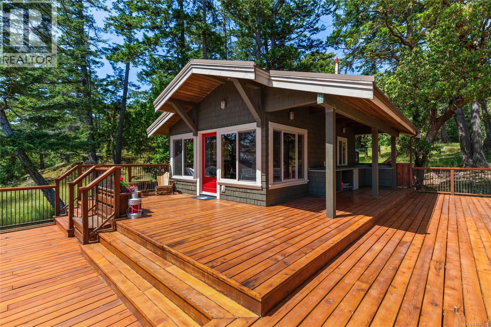 730 Treetops Spur, Sidney Island