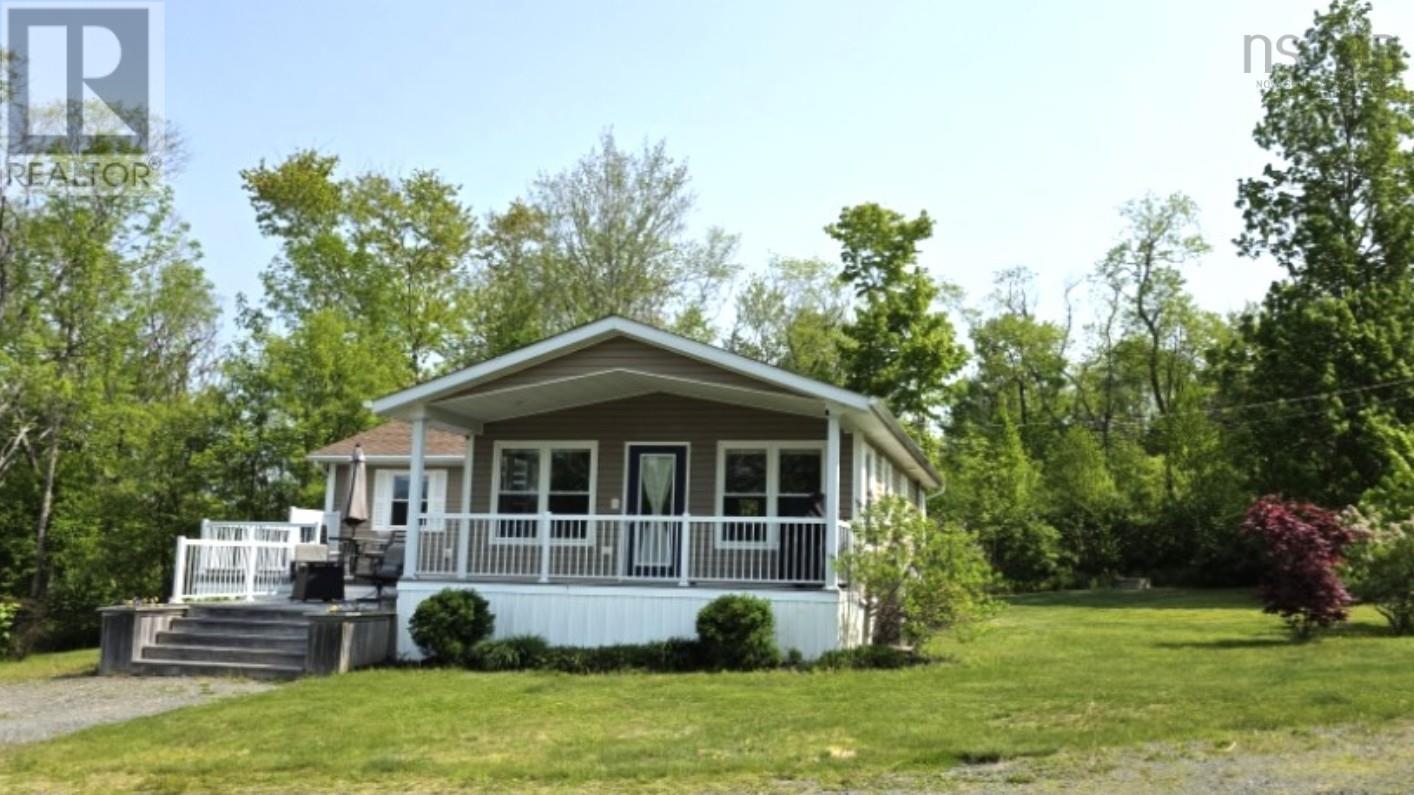 Property photo of 13791 Nova Scotia Trunk 7