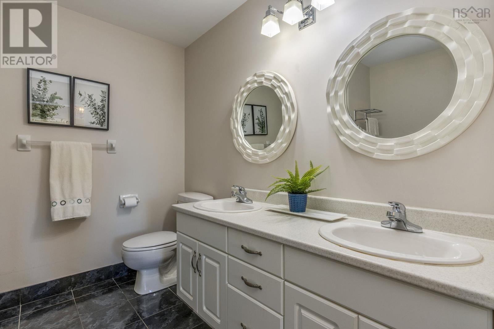 Property 36 of 49 of 304 202 Walter Havill Drive