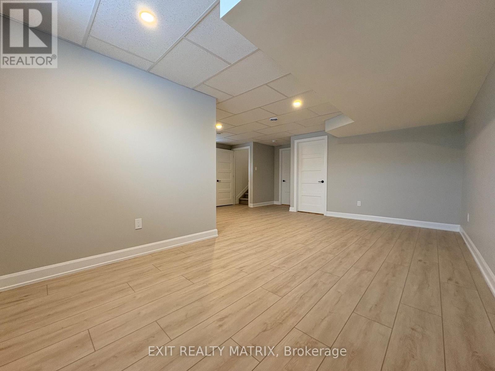 148 ELIZABETH DRIVE — photo 24