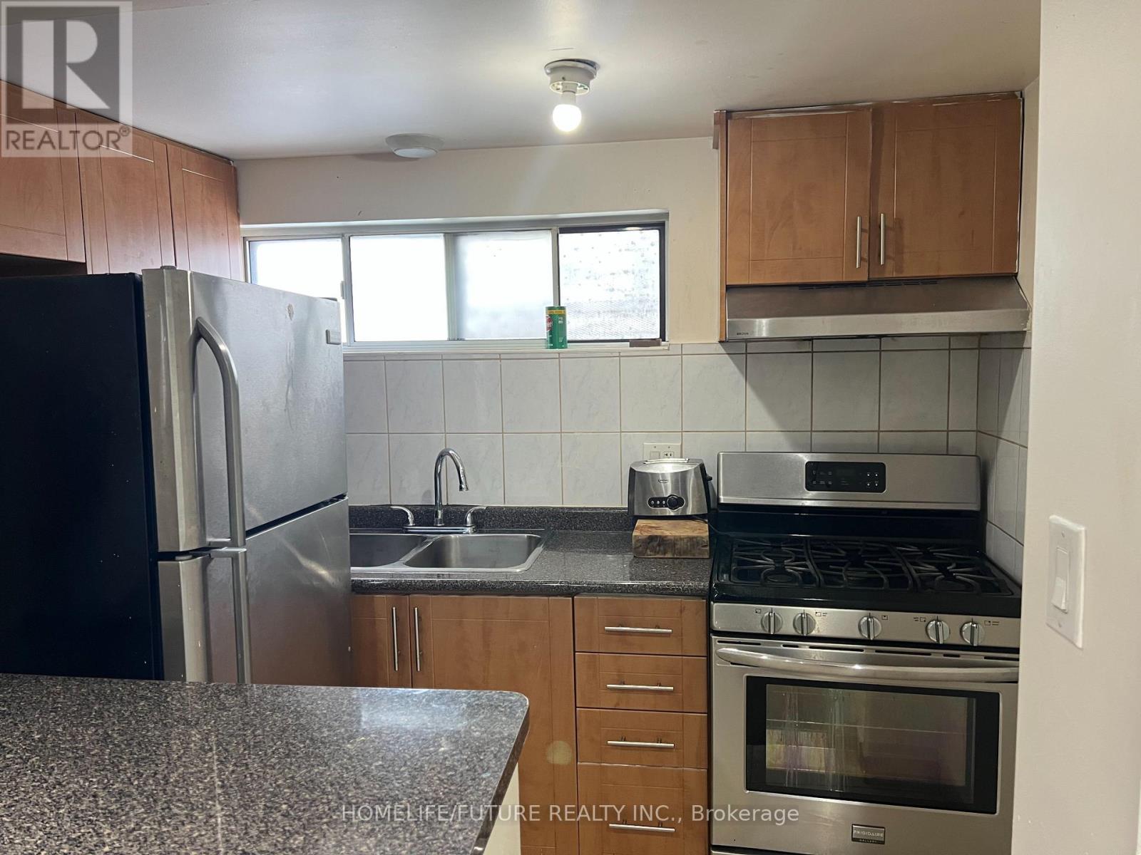 35 Yelland Street BSMT