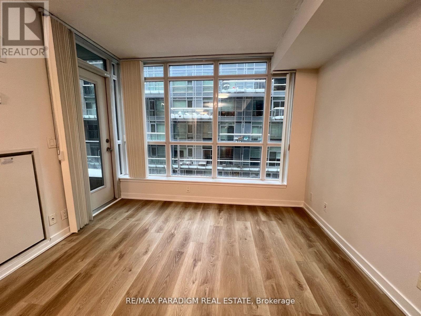 416 - 21 NELSON STREET - Photo 4 of 12, Toronto (University), Ontario