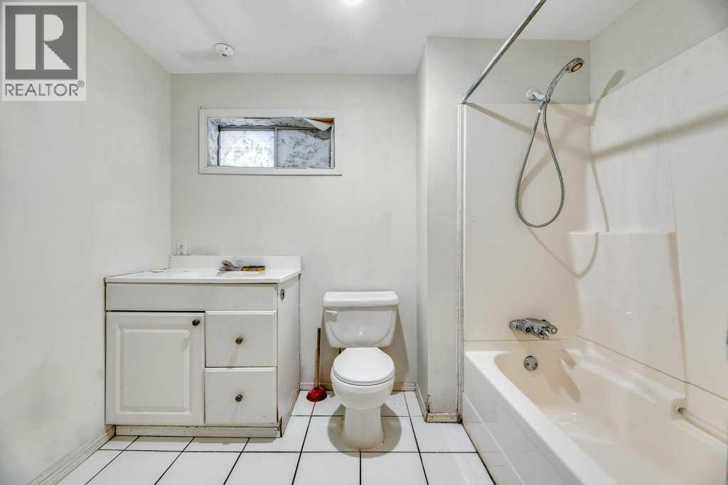 Single Family House for Sale in   Templehill Drive NE Temple Calgary 