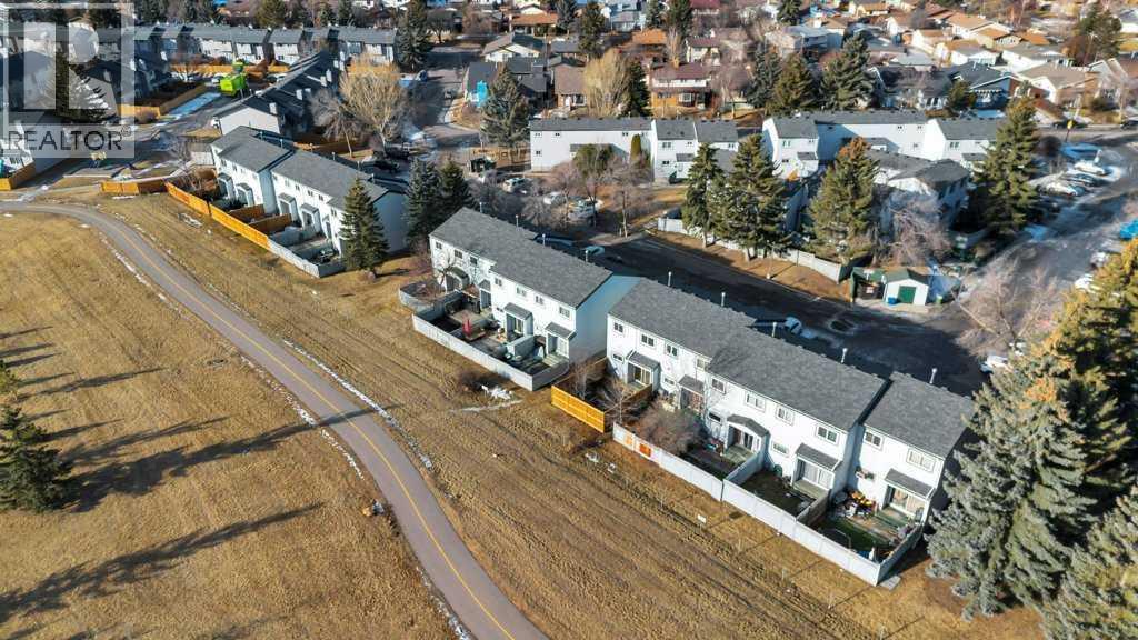 Single Family House for Sale in   Templehill Drive NE Temple Calgary 