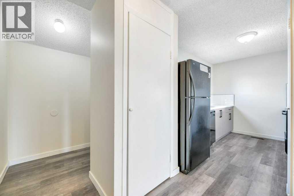 Single Family House for Sale in   Templehill Drive NE Temple Calgary 