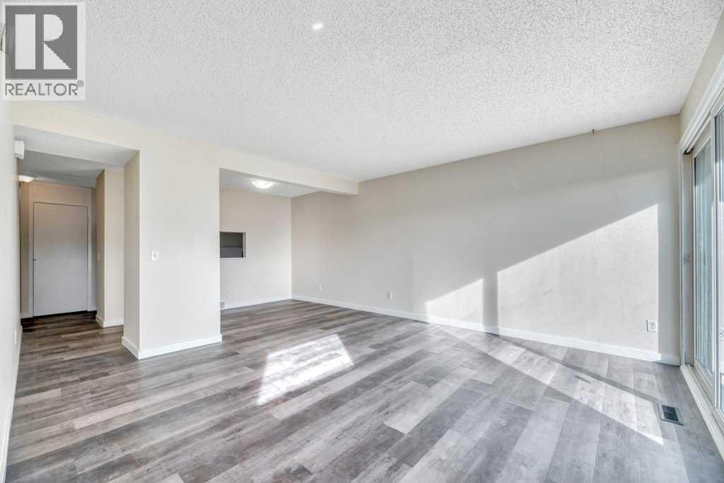 Single Family House for Sale in   Templehill Drive NE Temple Calgary 