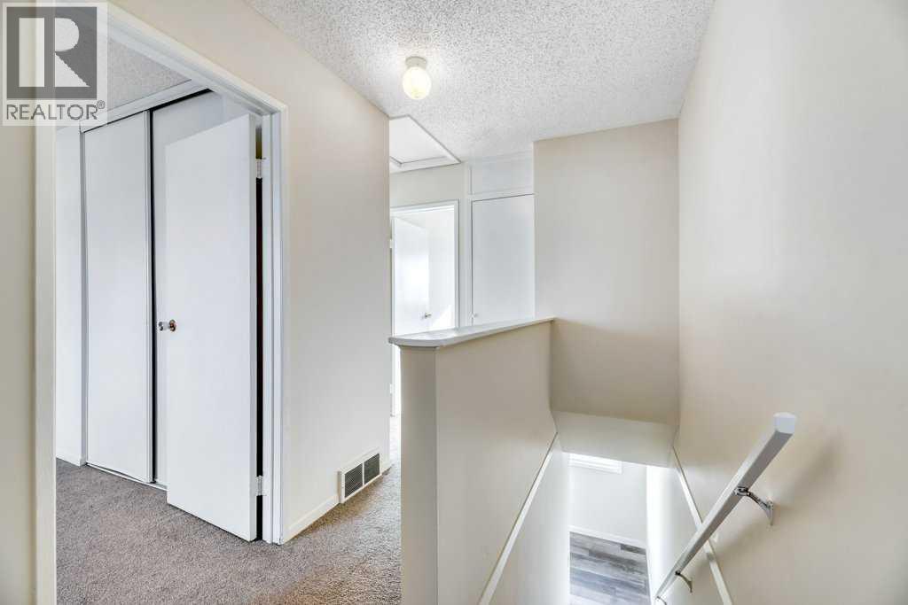 Single Family House for Sale in   Templehill Drive NE Temple Calgary 