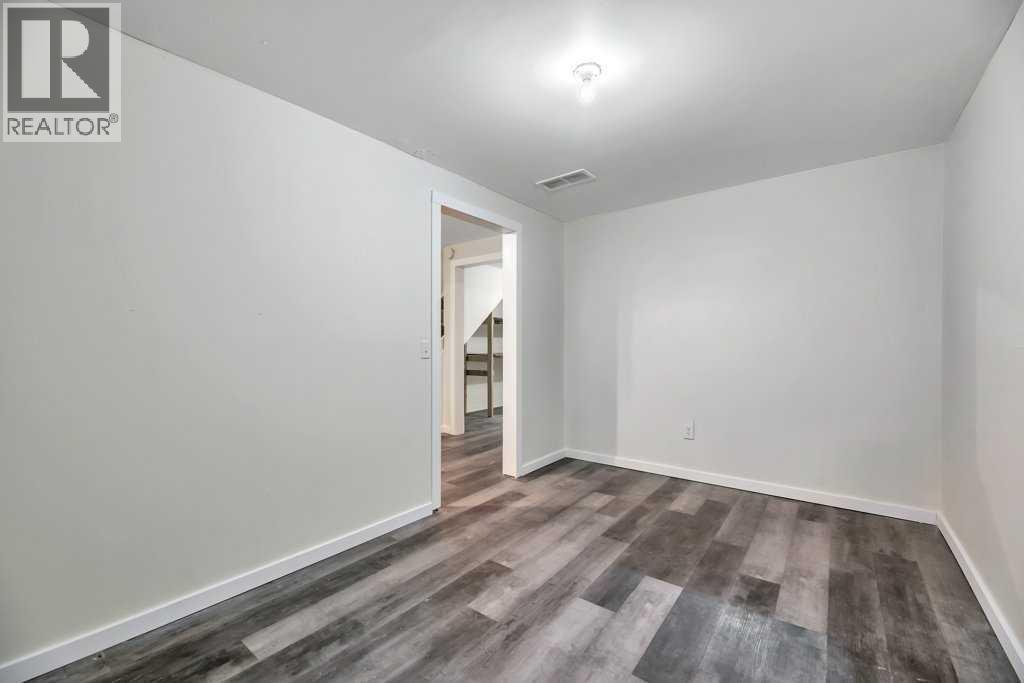 Single Family House for Sale in   Templehill Drive NE Temple Calgary 