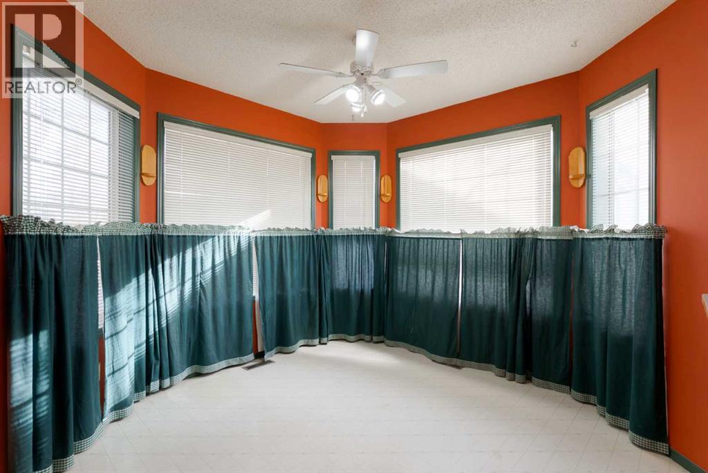 Single Family House for Sale in  Citadel Terrace NW Citadel Calgary 