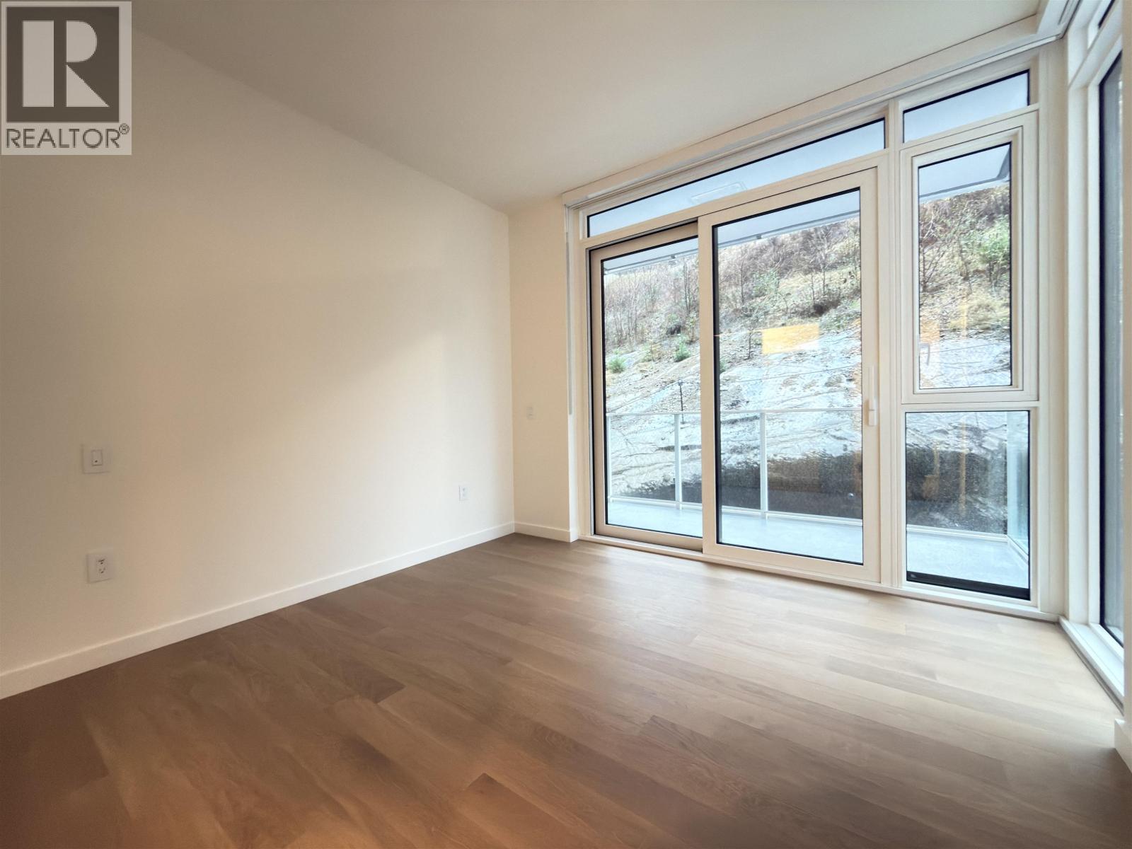 401 3963 UPLANDS WAY, Vancouver