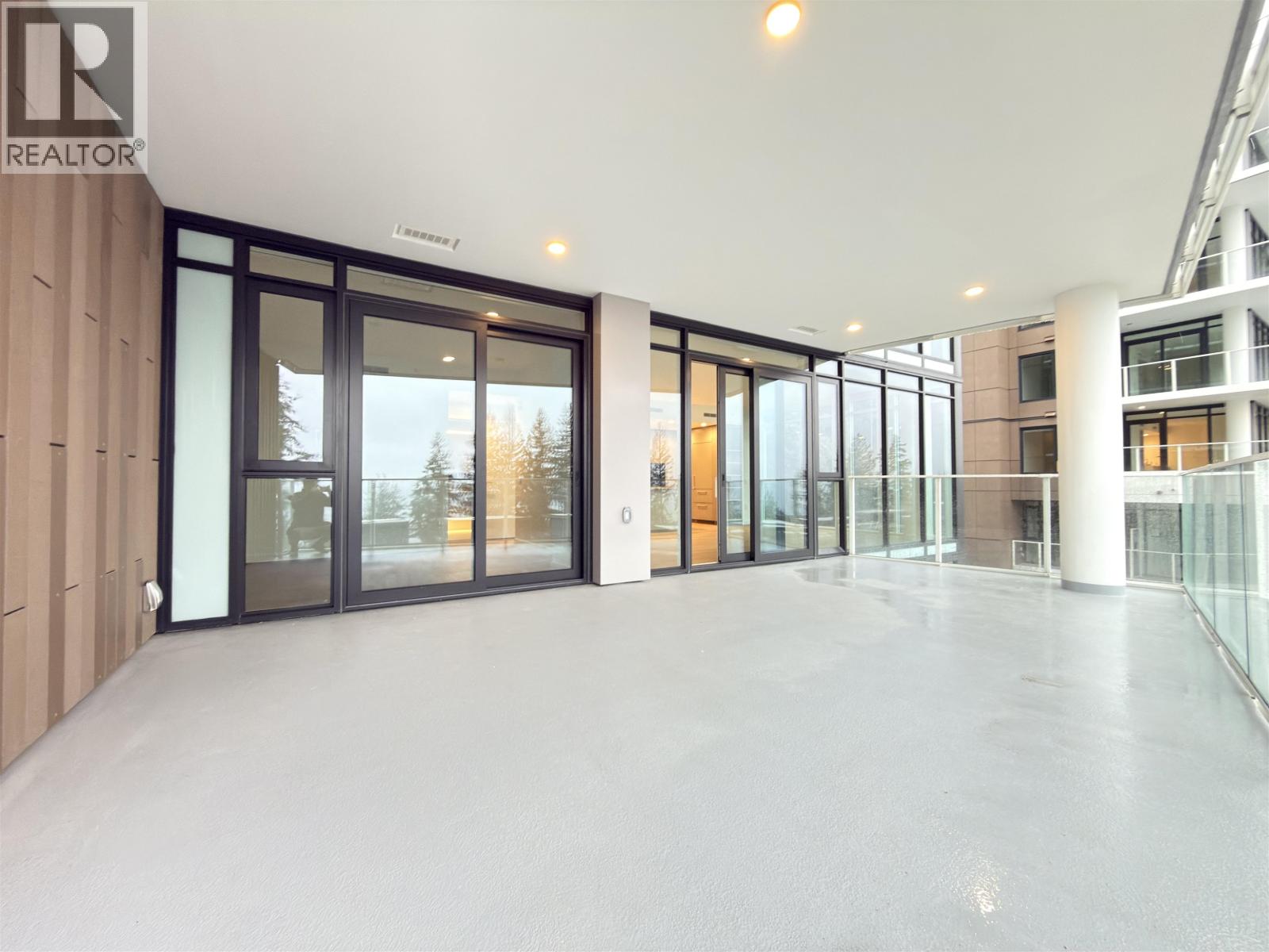 401 3963 UPLANDS WAY, Vancouver