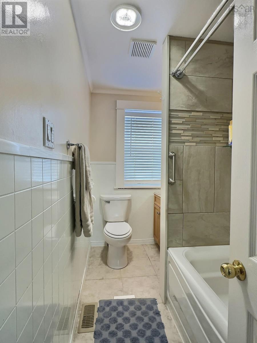 Property 13 of 21 of 38 Truro Heights Road