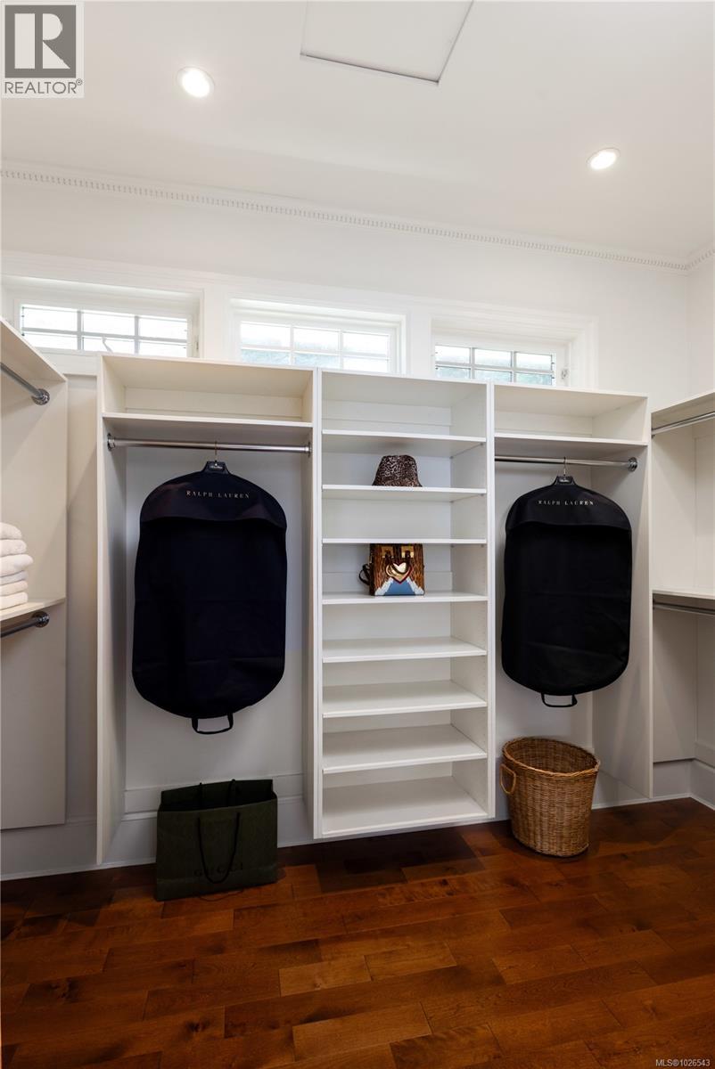  2600 Queenswood Drive, Saanich