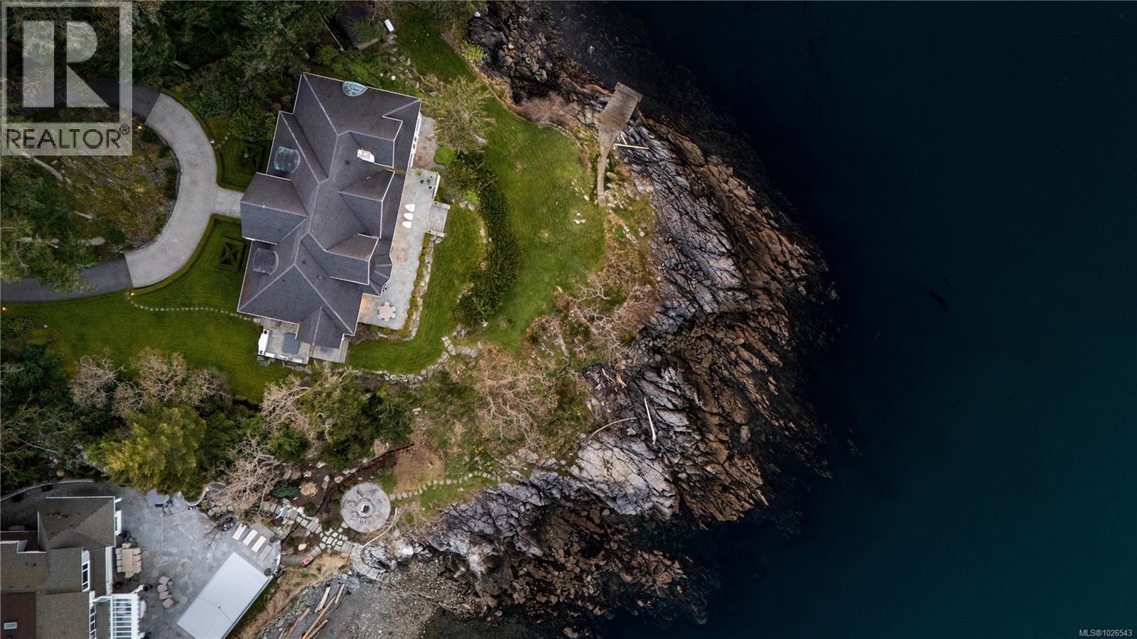  2600 Queenswood Drive, Saanich