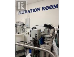 201 719 Central Parkway, Mississauga, ON L5B4L1 Photo 9
