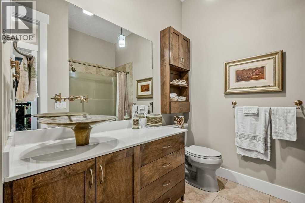 Single Family House for Sale in   Hemlock Crescent SW Spruce Cliff Calgary 