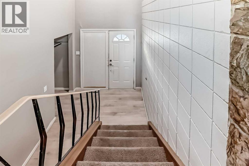 724 Millar Road NE - Photo 2 of 30, Calgary, Alberta