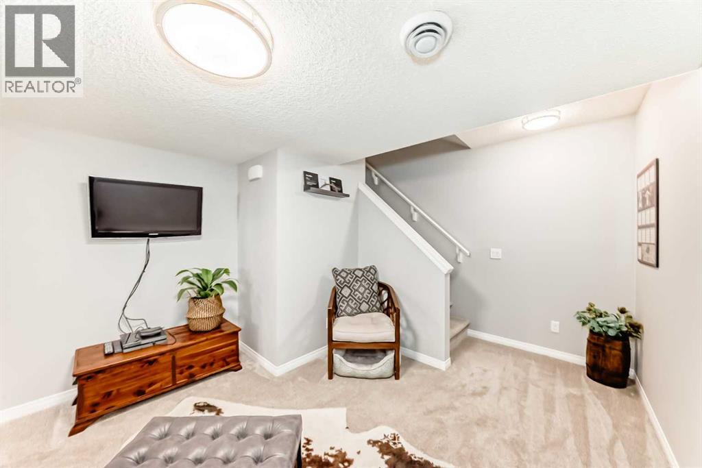 35 Emberside Garden, Cochrane