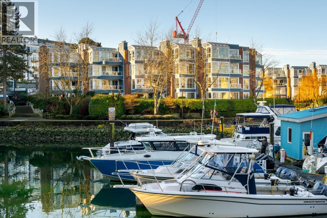 302 1502 ISLAND PARK WALK - Main photo, Vancouver, British Columbia