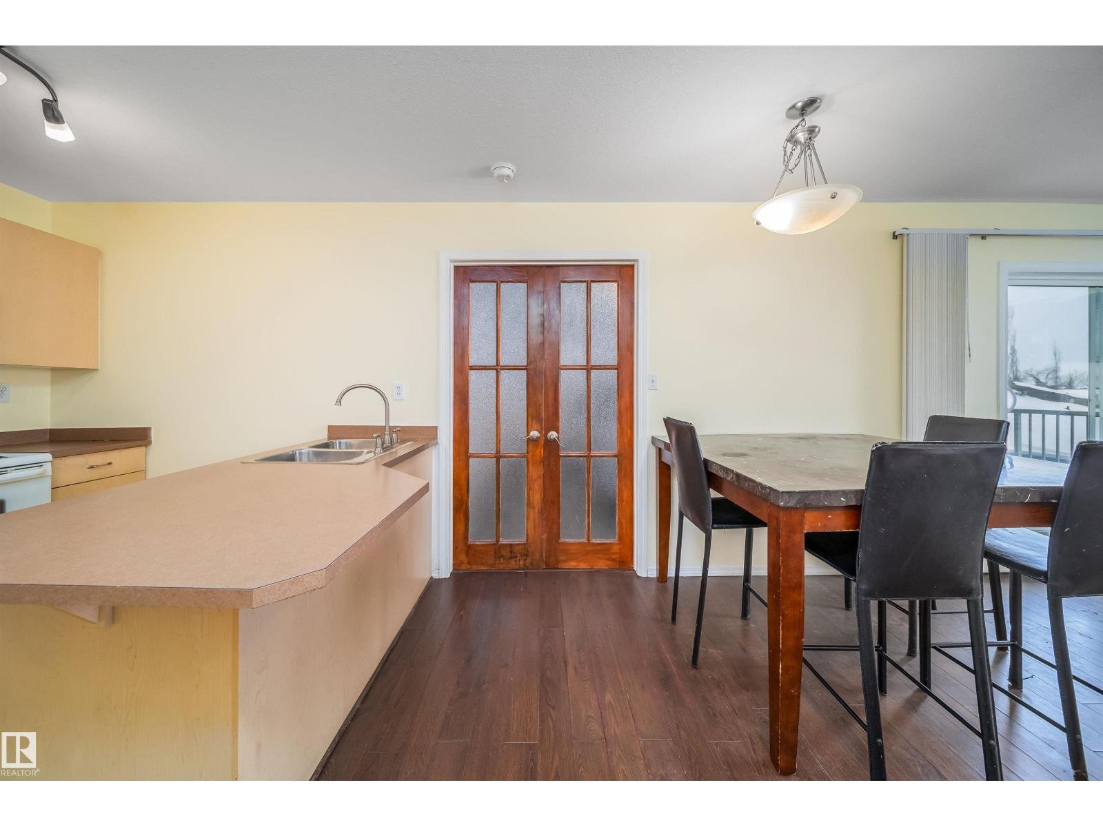 #211 4310 33 ST, Stony Plain