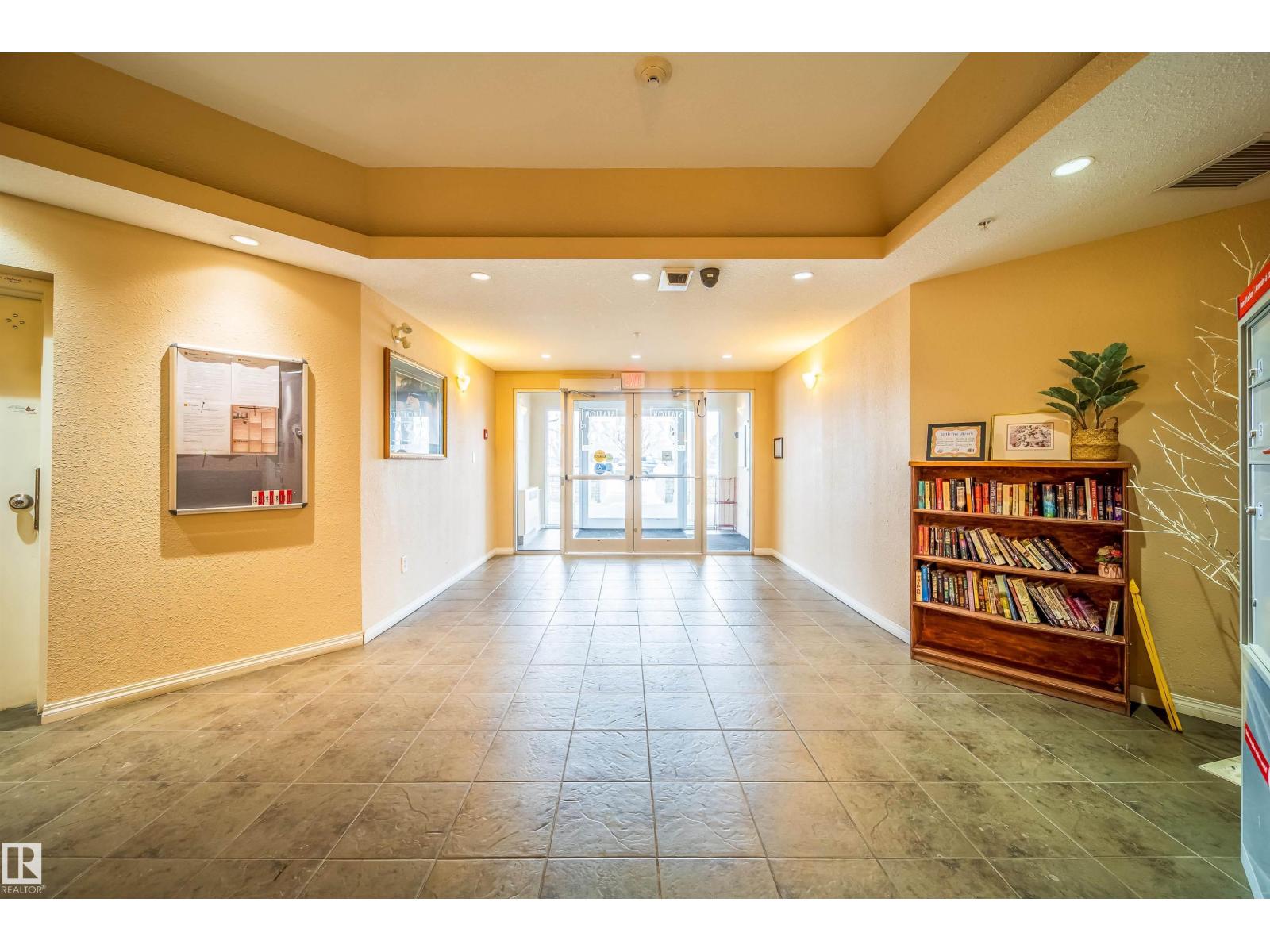 #211 4310 33 ST - Photo 5 of 29, Stony Plain, Alberta