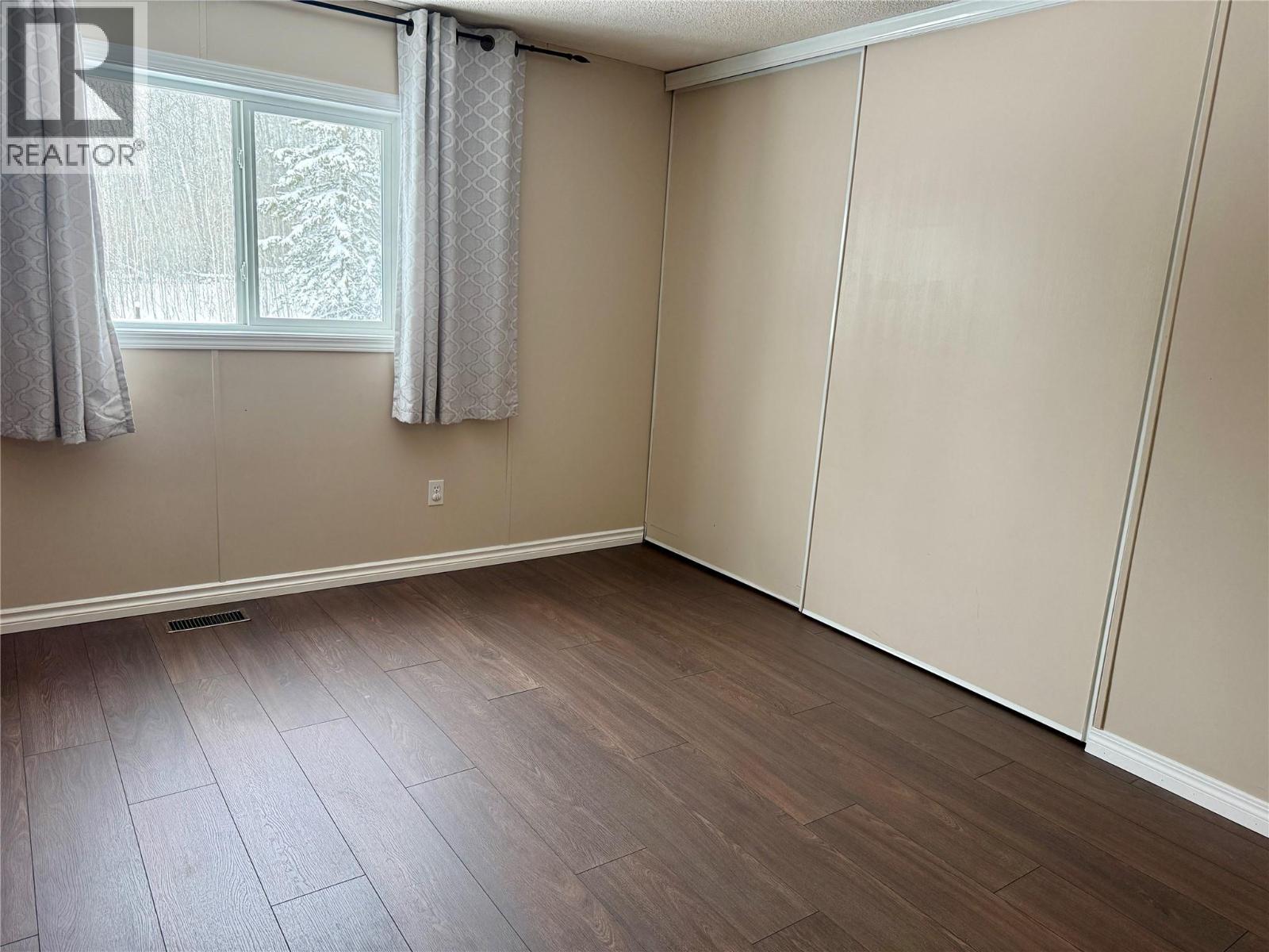 4668 208 Road - 35