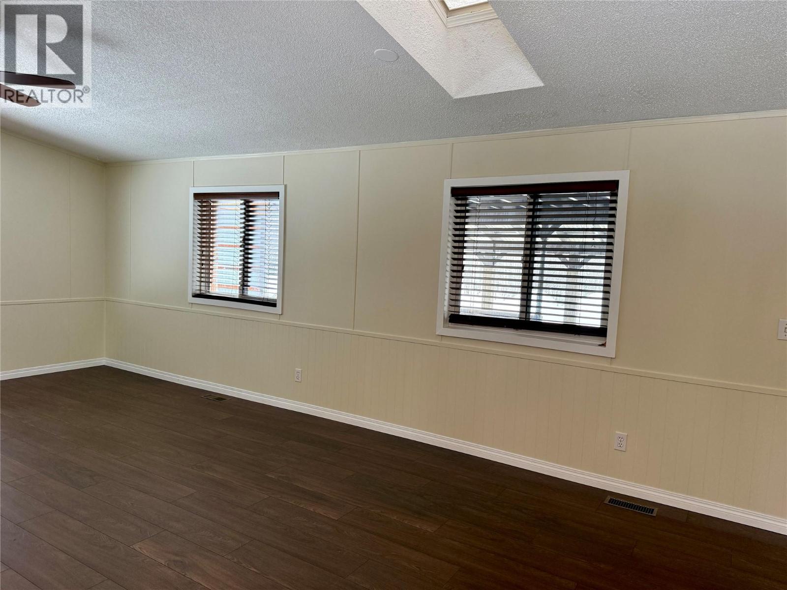 4668 208 Road - 36