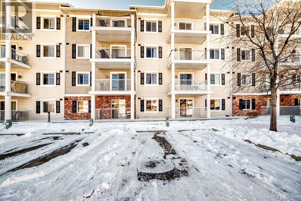 Single Family House for Sale in   Country Village Manor NE Country Hills Village Calgary 