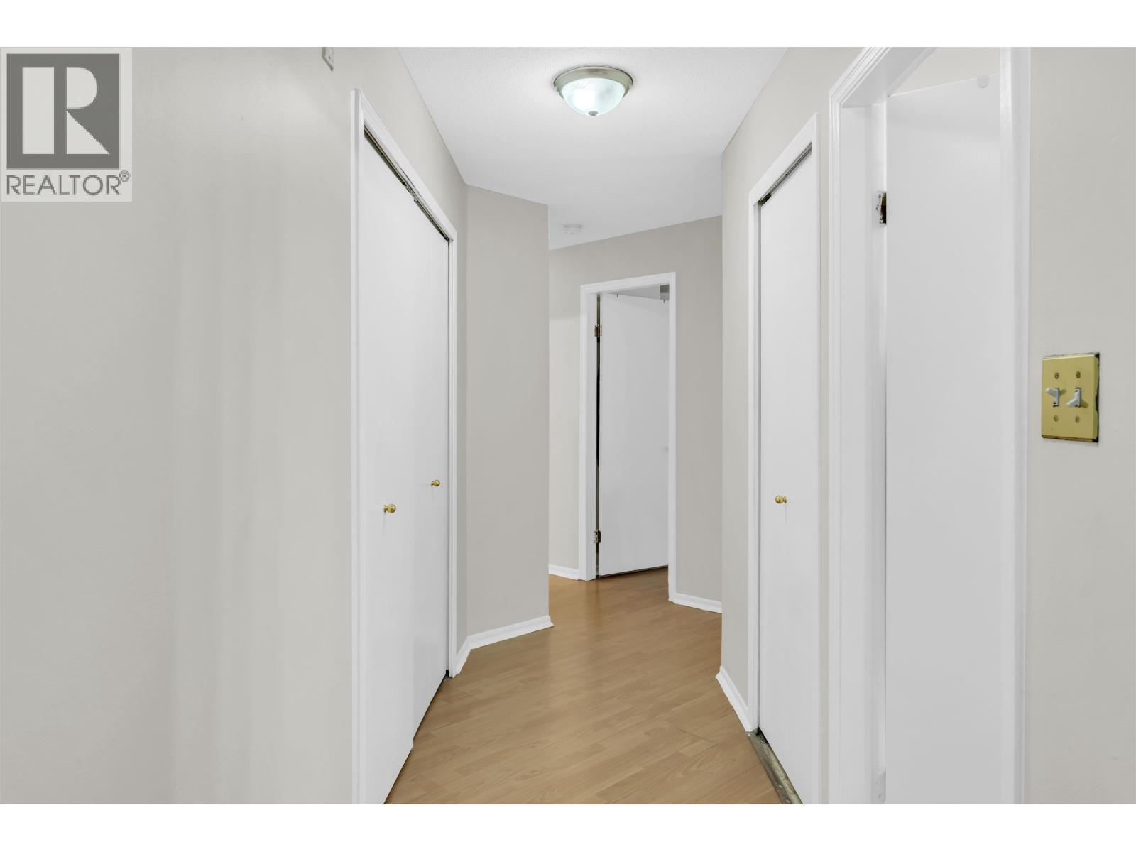 212 6939 GILLEY AVENUE, Burnaby