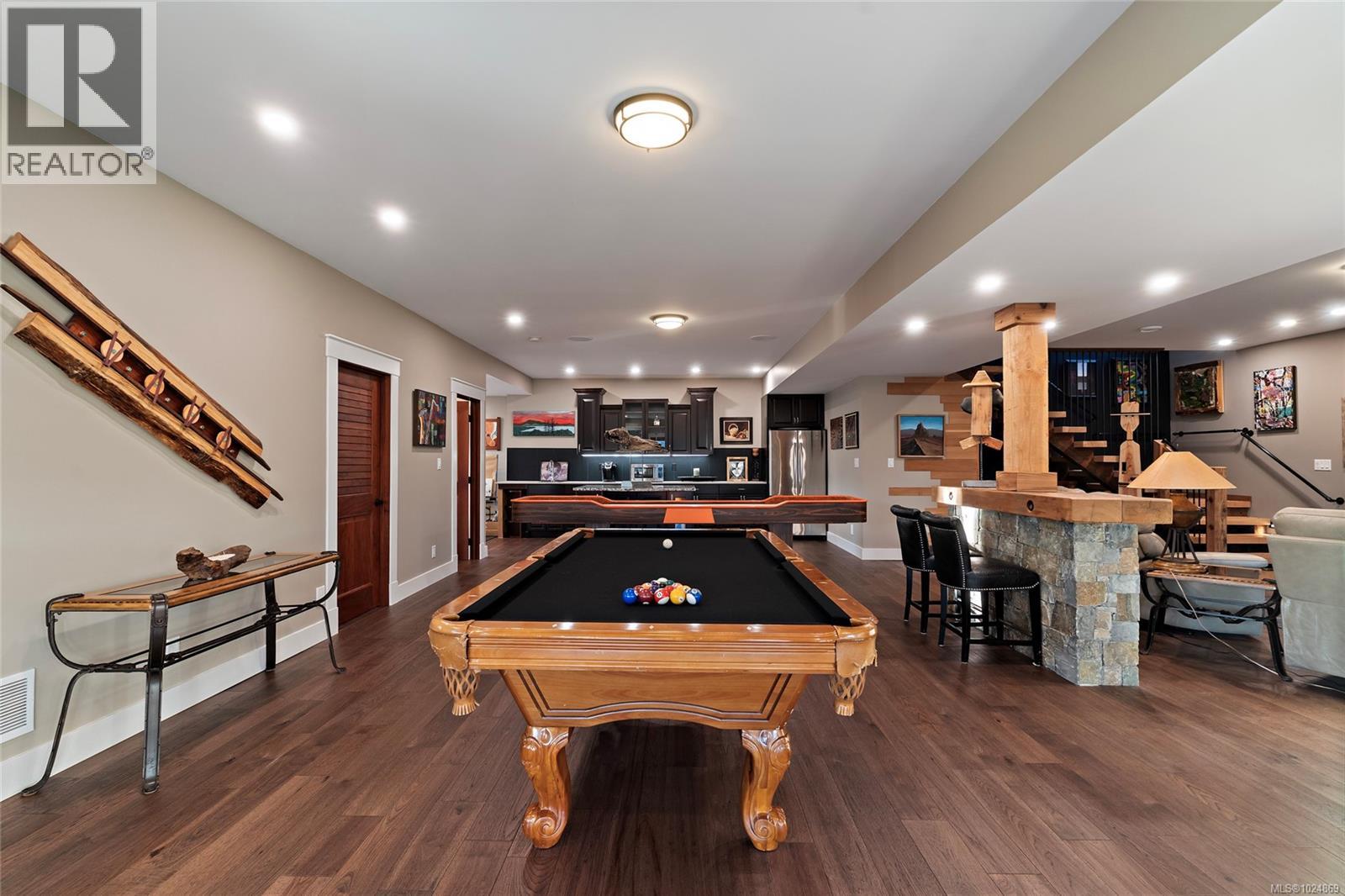 7343 Lakefront Pl, Lake Cowichan