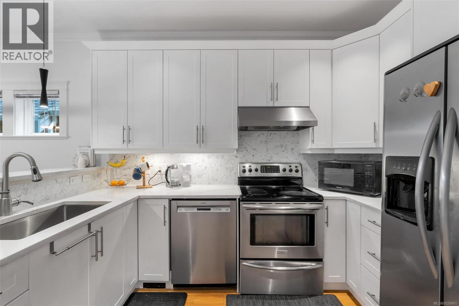 19 2210 Sooke Rd, Colwood