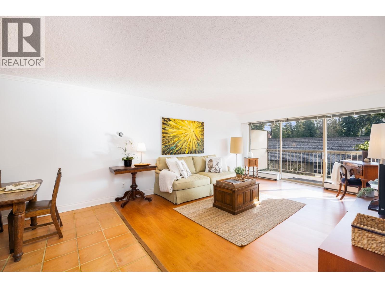 1226 235 KEITH ROAD, West Vancouver