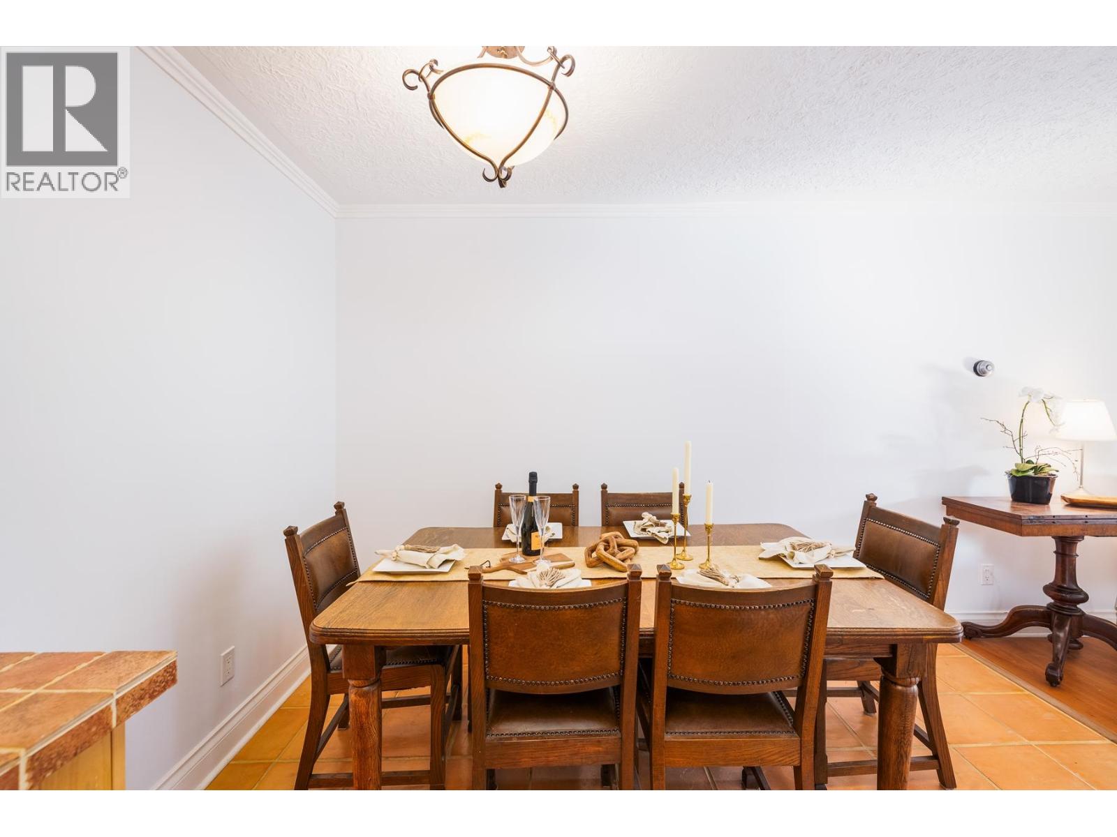 1226 235 KEITH ROAD, West Vancouver