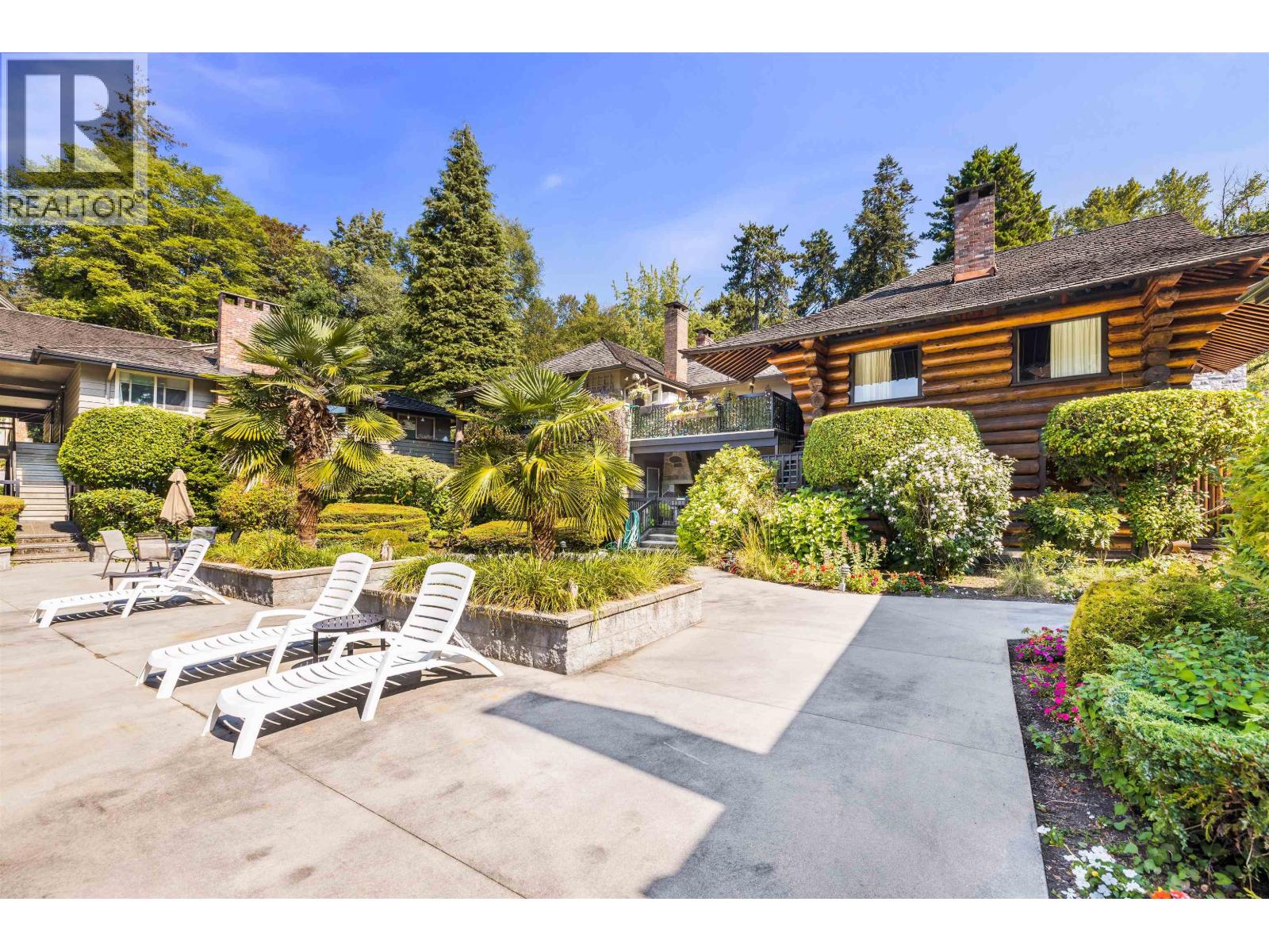 1226 235 KEITH ROAD, West Vancouver