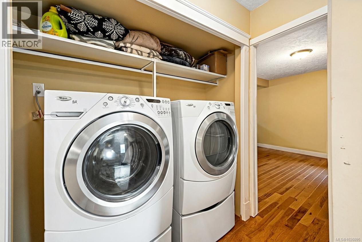 321 Wireless Rd, Comox