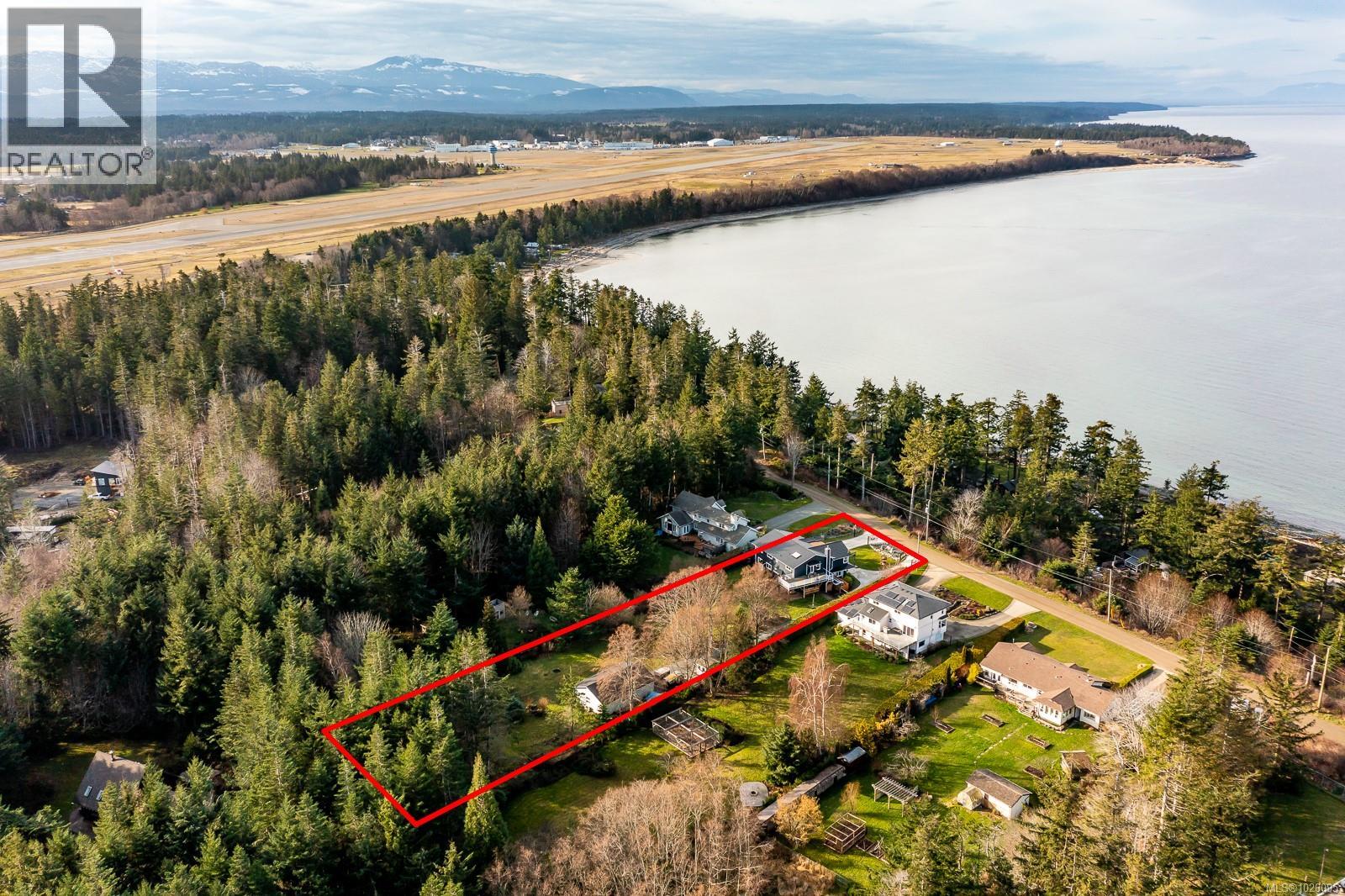 321 Wireless Rd, Comox