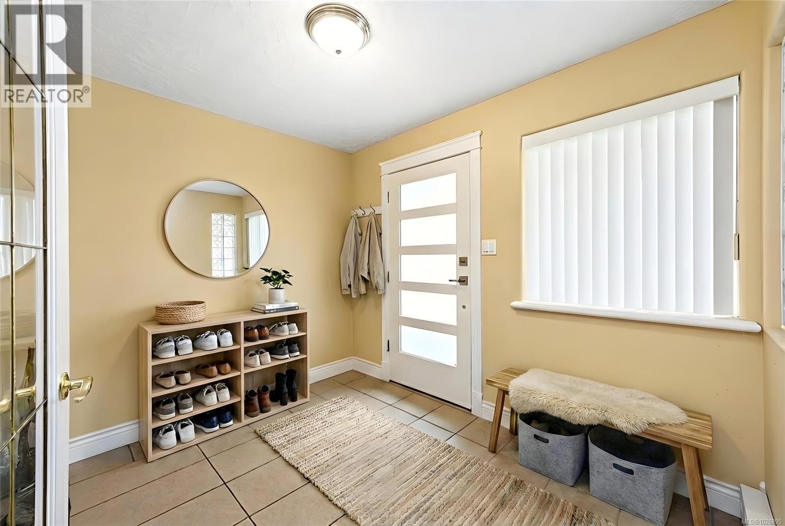 321 Wireless Rd, Comox