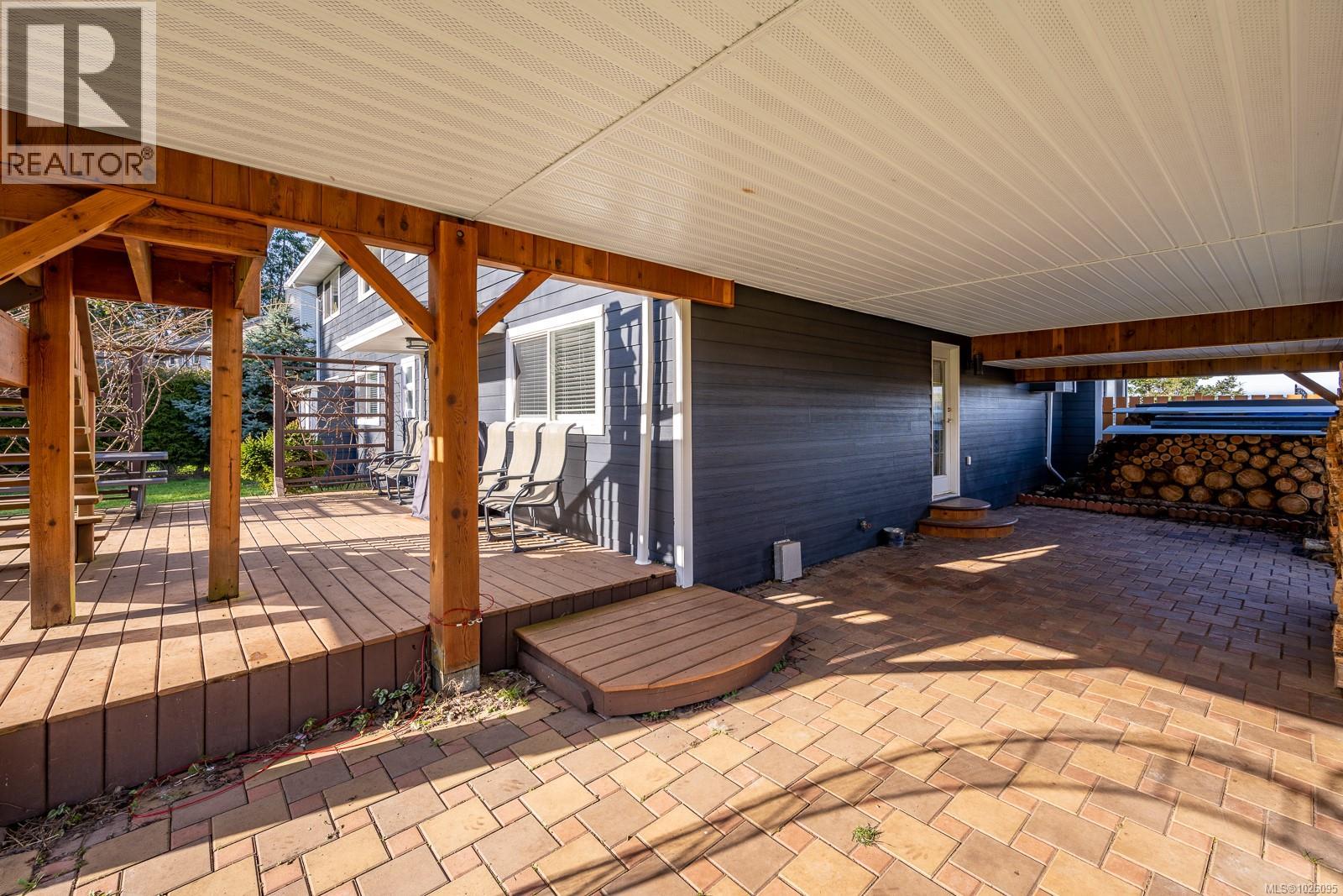 321 Wireless Rd, Comox