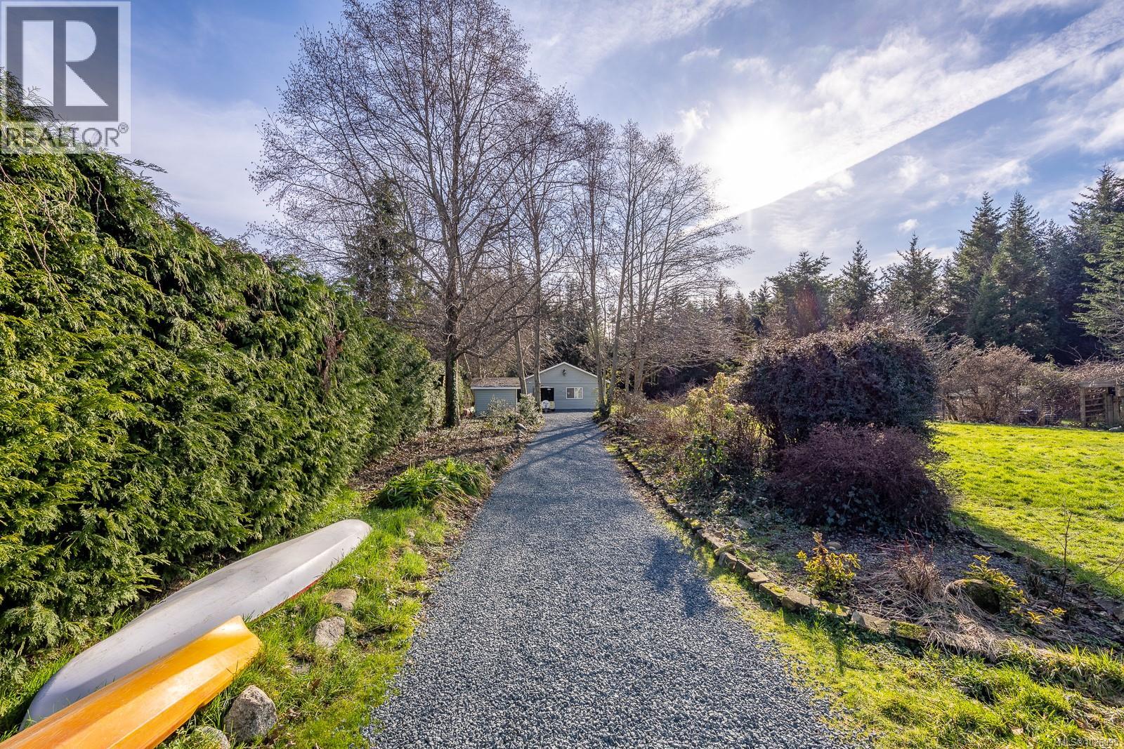 321 Wireless Rd, Comox