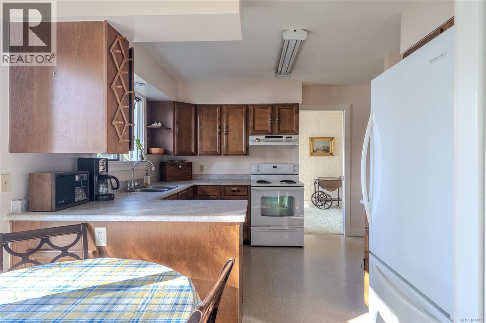 354 Old Scott Rd, Salt Spring